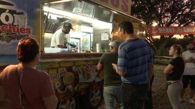 Hundreds attend Puerto Rico benefit in Tampa