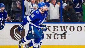 Stamkos leads Lightning in 4-2 win over Golden Knights