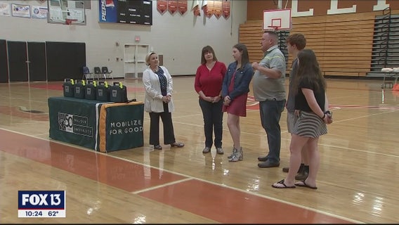 Nurse, student-athlete whose life she saved reunite to educate others on CPR