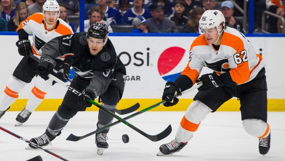 Tampa Bay Lightning top Flyers for team-record 11th straight home win