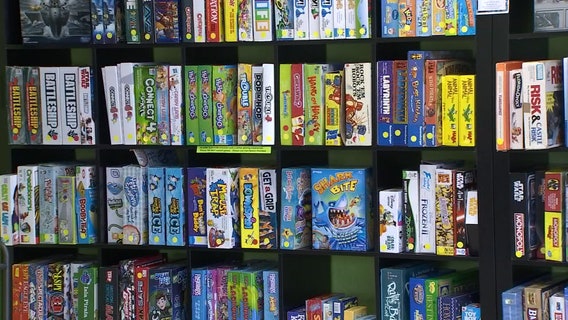 If you love being 'board' then this is the cafe for you