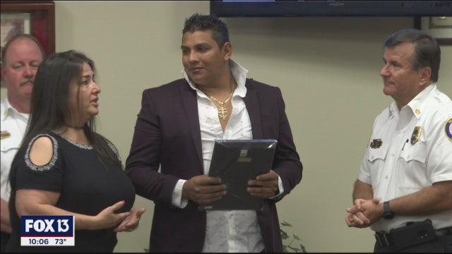 Hero with a ladder honored for helping save families from Bradenton apartment fire
