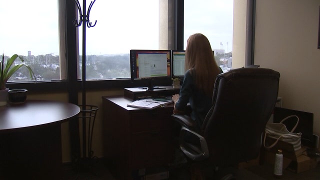 Workers earn extra cash, pursue a passion with side hustles