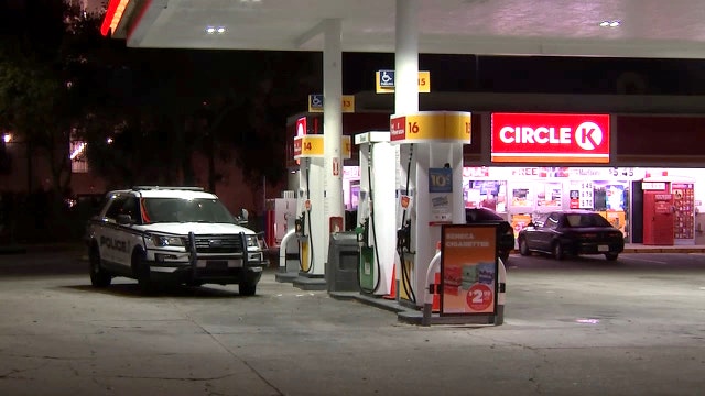 Tampa police investigating pair of gas station robberies