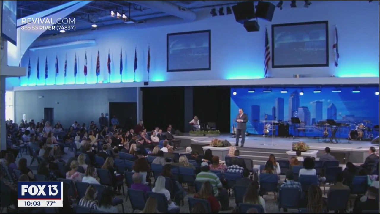 Tampa megachurch crowded with worshipers, despite social distancing orders