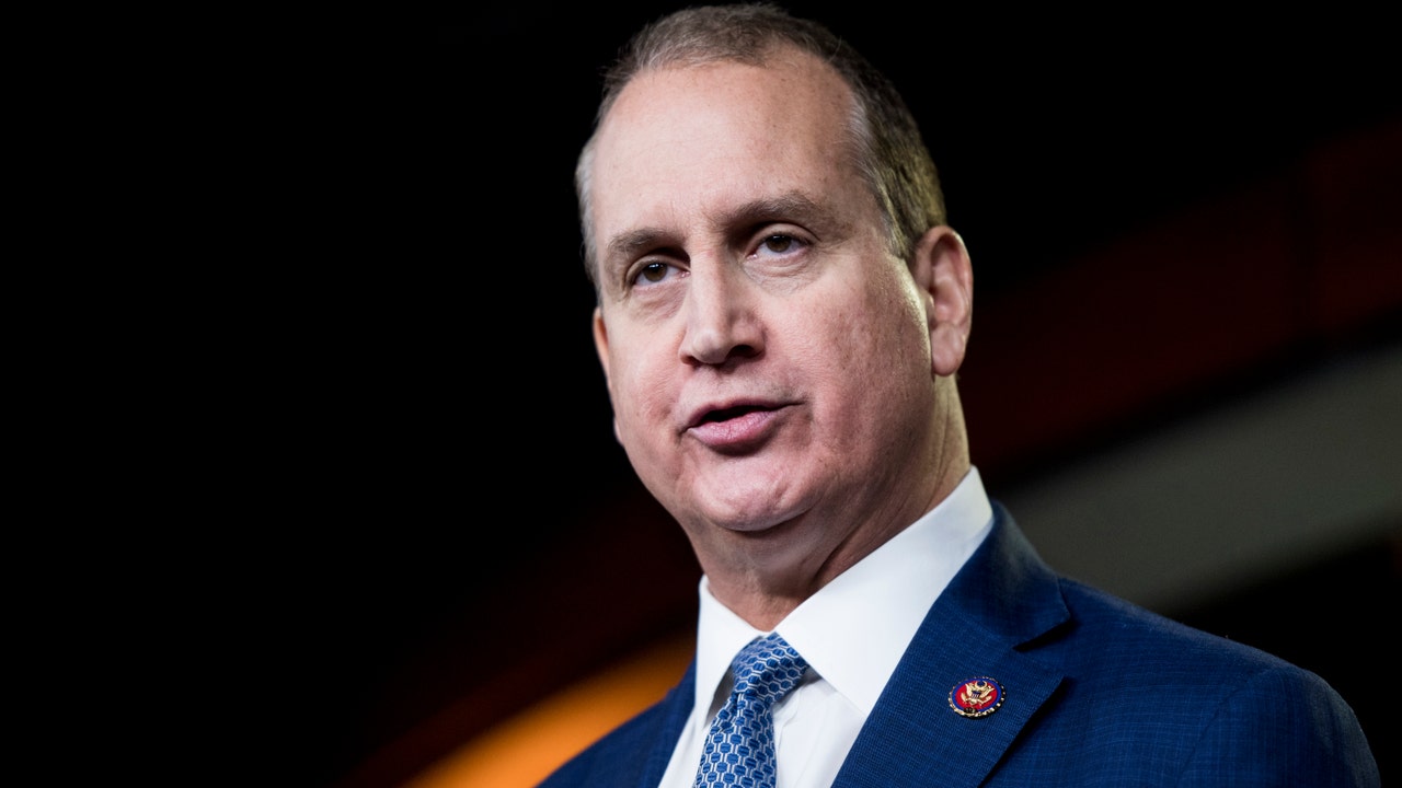 Miami's Mario Diaz-Balart is first known member of Congress to test  positive for COVID-19