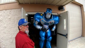 Cancer survivor shares special bond with Strawberry Festival’s Rock-It the Robot