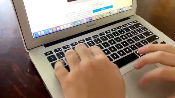 Pasco County students begin online lessons Tuesday