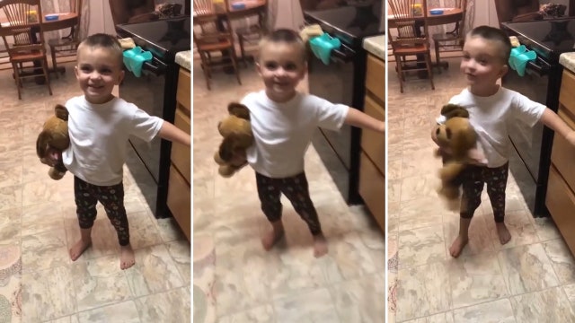 Hilarious video shows Texas boy refusing to go to sleep until he 'pet that dog'