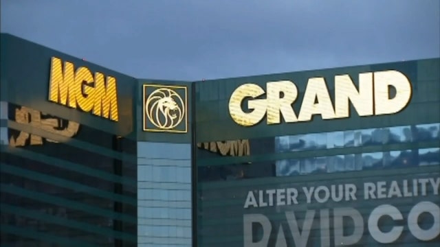 Coronavirus forces Wynn Resorts, MGM to close Vegas casinos