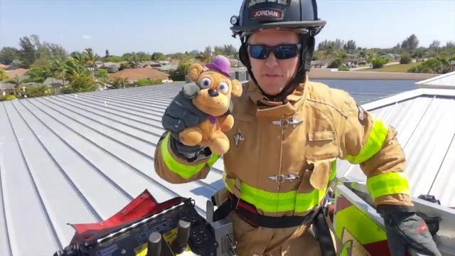 Firefighters pull out all the stops to rescue beloved teddy bear from roof of Florida school