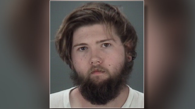 Pasco man faces aggravated battery charges after throwing hamburger, vape pen