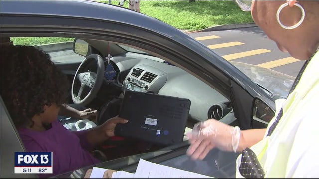 St. Pete students get computers to learn from home
