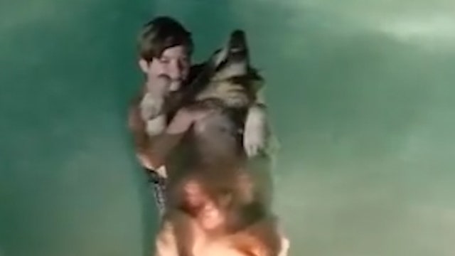 Florida boy teaches golden retriever about the joy of floating