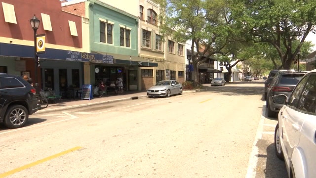 Manatee County commissioners vote to rescind curfew order