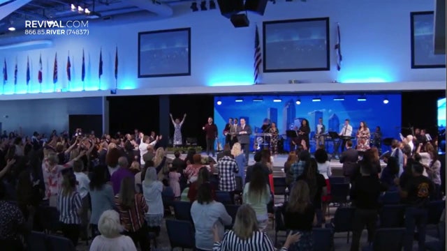To open or not to open? Tampa megachurch pastor weighs option of opening church doors on Easter