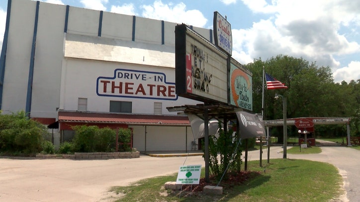 Ocala drive-in theater one of few in country showing new movies | FOX