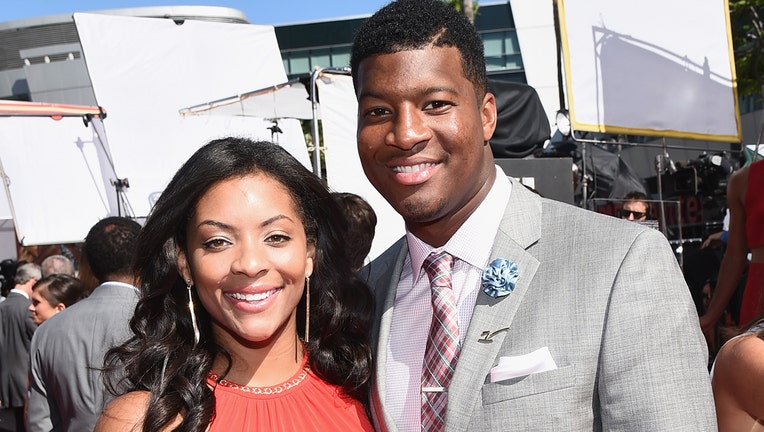 Jameis Winston ties knot with girlfriend at home after coronavirus