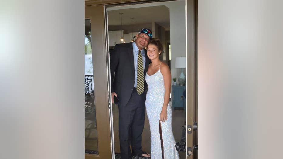 After Her Senior Prom Was Canceled Alabama Father Surprises Daughter With One Dance At Home