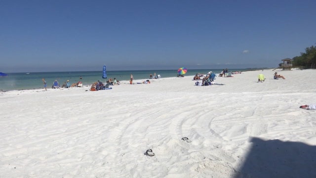 Manatee County eases beach parking restrictions