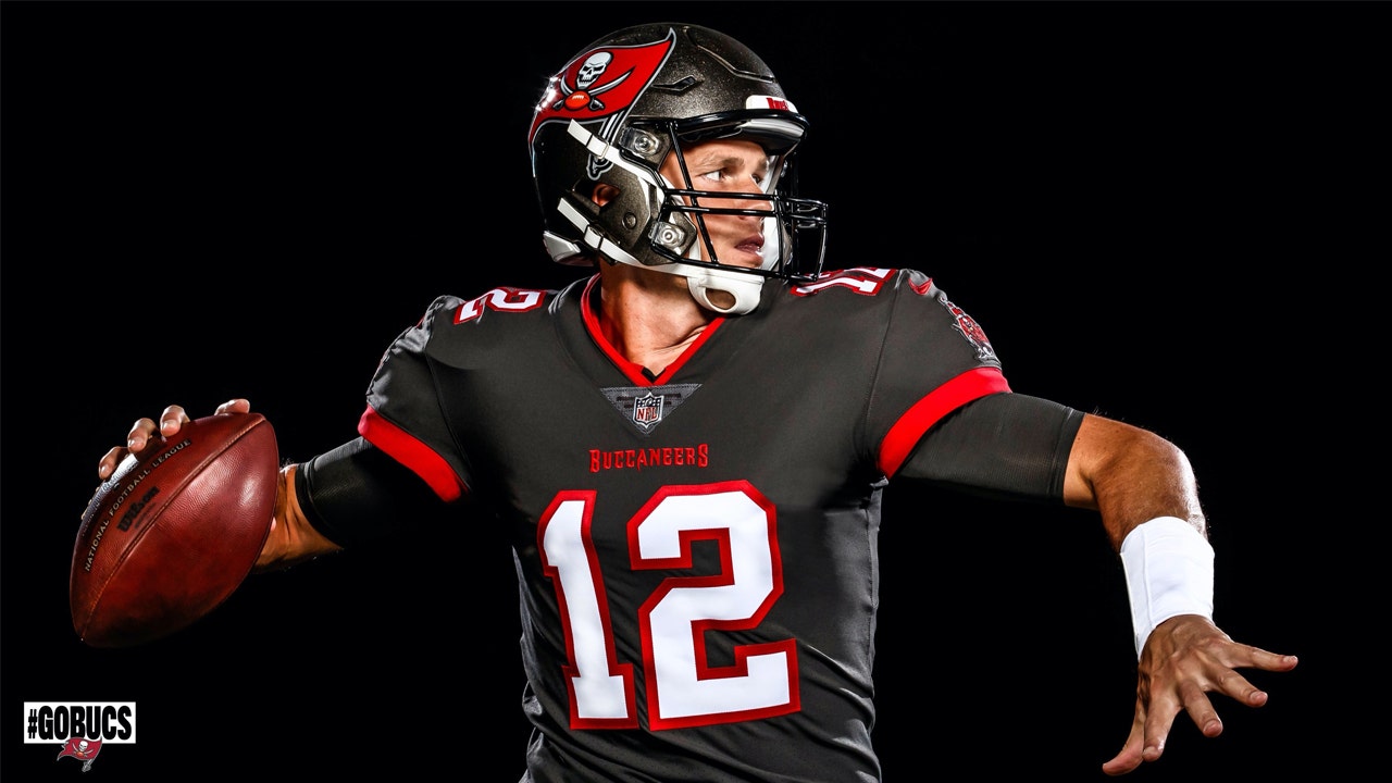 Tampa Bay Buccaneers release first photos of Tom Brady in full uniform