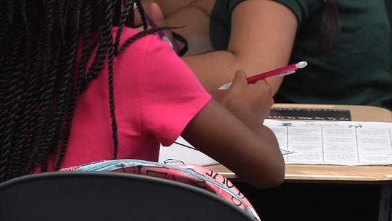 Desk barriers, staggered schedules, masks may be standard for Sarasota students in 2020