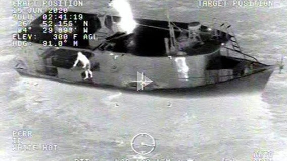 Moray eel bite victim rescued off coast of Venice, Florida