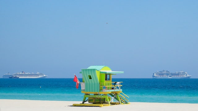 Coronavirus spike forces Miami to close beaches for July 4 weekend