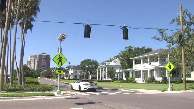 Tampa installs 2 temporary traffic signals on Bayshore Boulevard