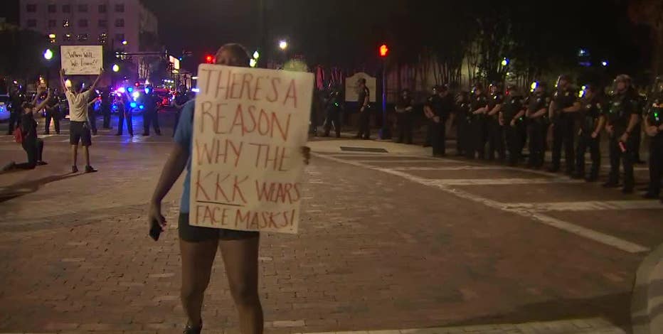 Protesters Seen And Heard Across Downtown Tampa Tuesday Fox 13