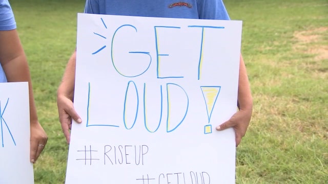 Hundreds gathered in St. Pete to rally against human trafficking