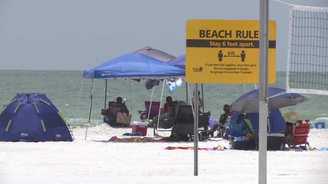Pinellas County beaches packed during holiday weekend