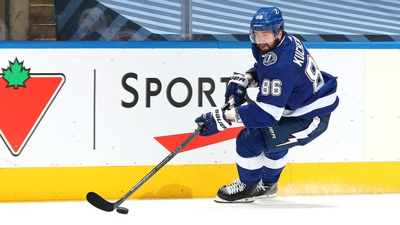 Kucherov, Lightning beat Capitals in round-robin shootout