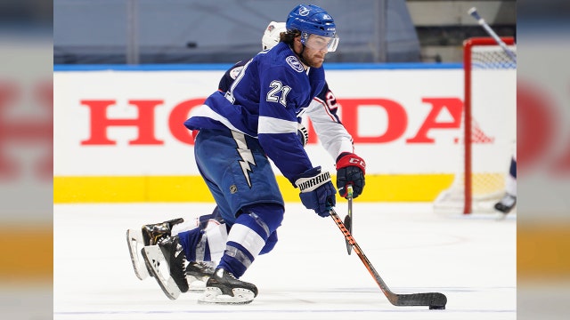 Lightning outlast Blue Jackets 3-2 in 5-overtime thriller