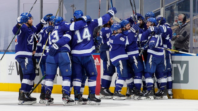Lightning advance to Eastern Conference Final after 3-2 win over Bruins in 2nd OT