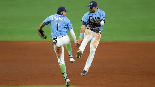 Fleming wins big league debut, Tampa Bay Rays beat Blue Jays 5-4