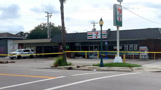 43-year-old man dies following stabbing in Sarasota, police say