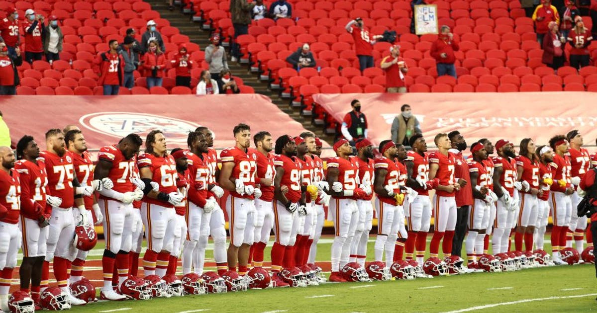 Nfl Boo NFL fans appear to boo Chiefs, Texans players during moment of unity ...