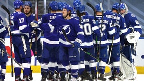 Lightning romp to 8-2 win over Isles to open East finals