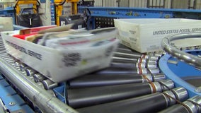 USPS needs some holiday help; here's how to apply