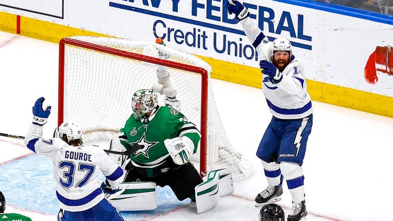 Shattenkirk's OT goal puts Lightning up 3-1, on verge of Cup
