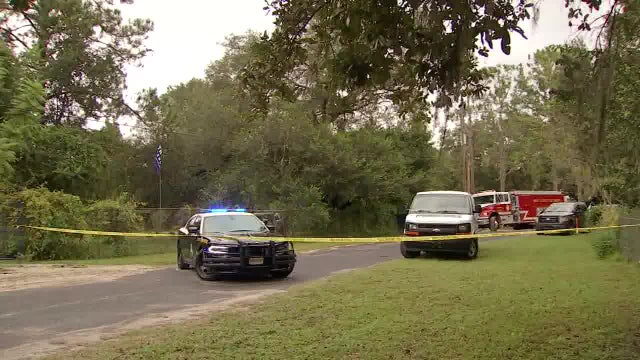 Firefighters: 1 dead in Wesley Chapel mobile home fire