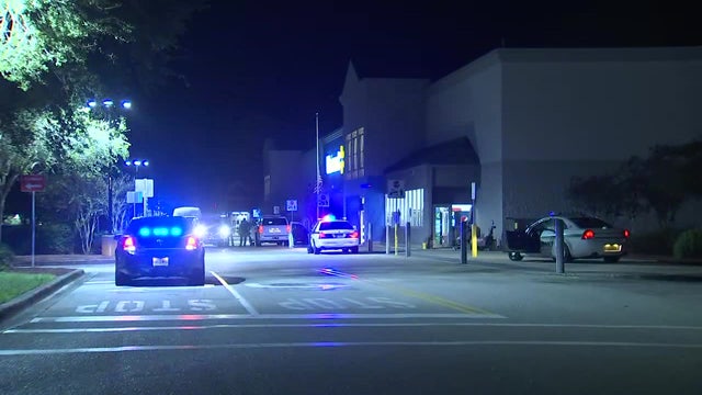 Store manager shot during attempted robbery at Bradenton Walmart