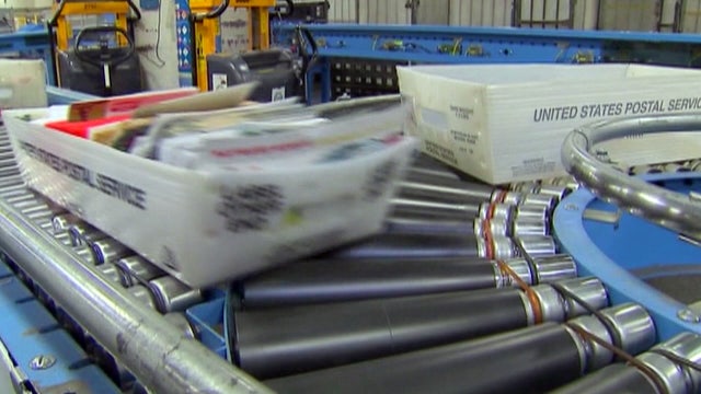 USPS needs some holiday help; here's how to apply