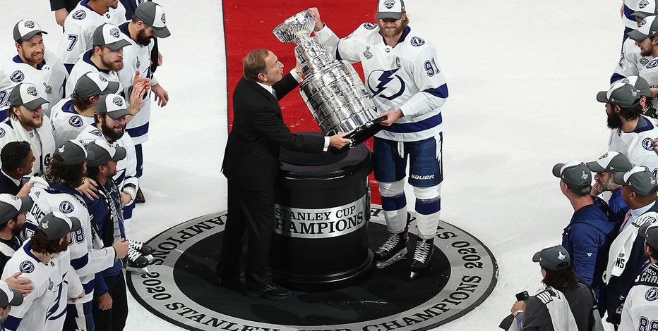 Bubble hockey champions: Tampa Bay Lightning win Stanley Cup