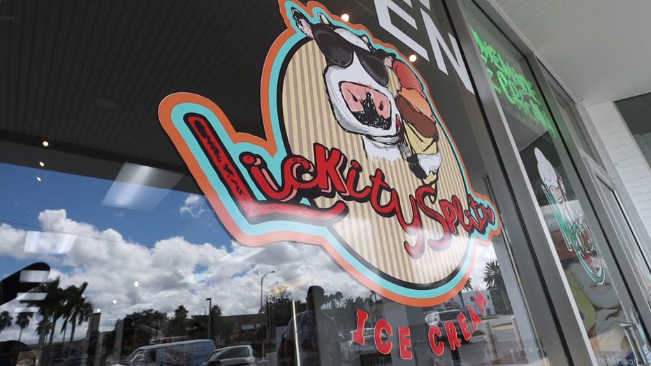 Lickity Splits Ice Cream logo
