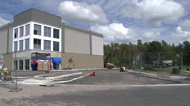 Pasco construction worker hospitalized after being shocked by circuit breaker