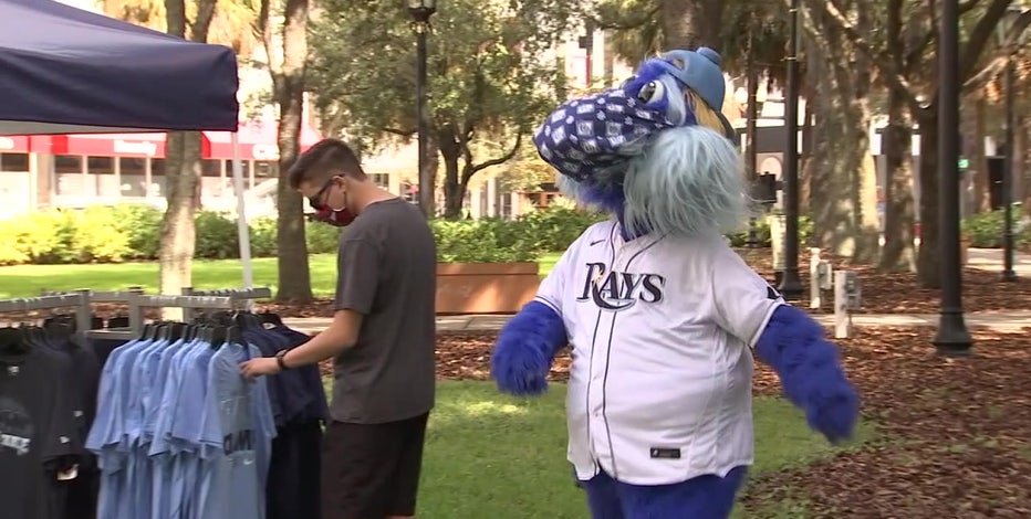 Rays fans line up for ALCS gear