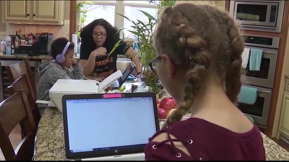 Florida parents still waiting to see what options are for second semester