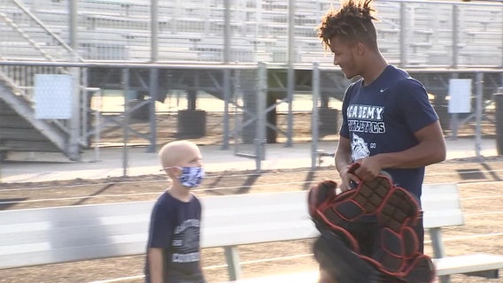 Kid winning against cancer inspires Gaither Cowboys to 'Do it for Ryan'
